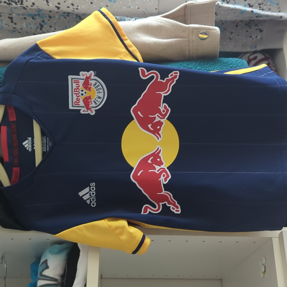 Boys 6/7 Adidas Red Bull Jersey, great condition. Authentic, navy x yellow& red